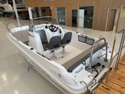 Foto del barco Jeanneau JEANNEAU CAP CAMARAT 5.5 CC SERIE 2 2026