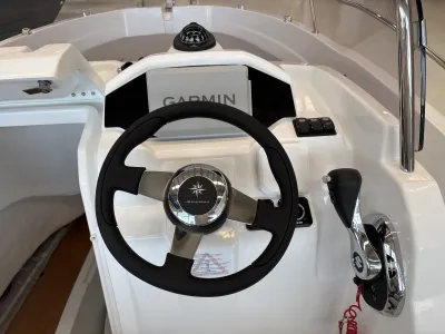 Foto del barco Jeanneau JEANNEAU CAP CAMARAT 5.5 CC SERIE 2 2026