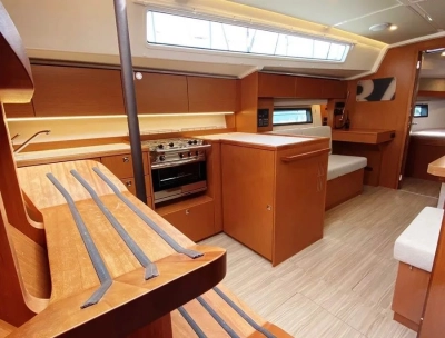 Foto del barco Bavaria C42 2022