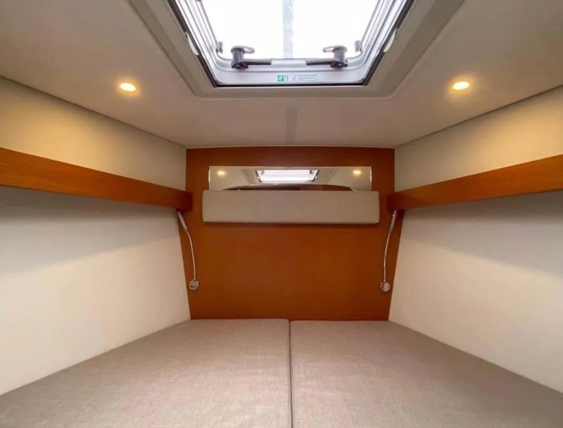 Bavaria C42 2022