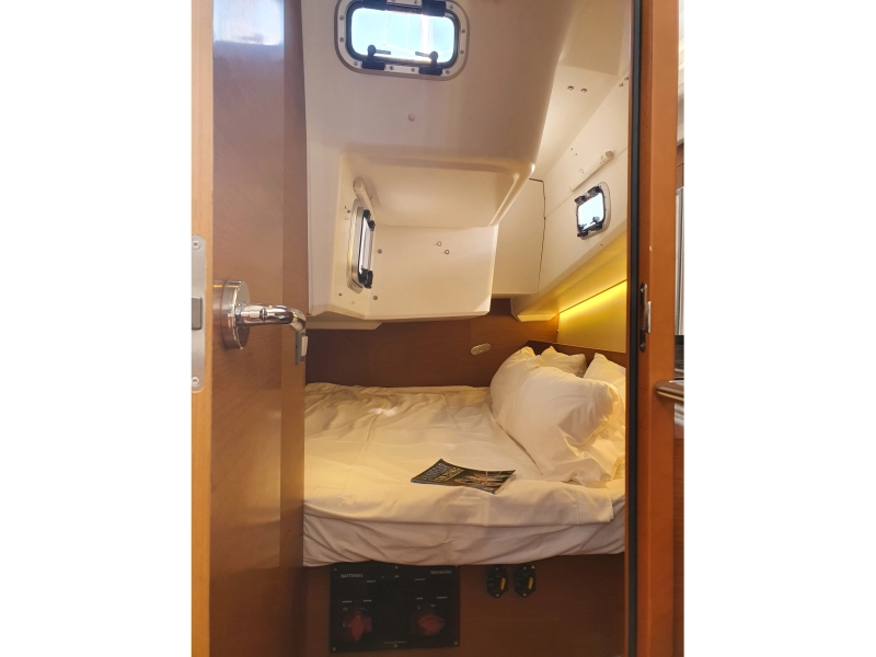 Jeanneau Sun Odyssey 380 2022