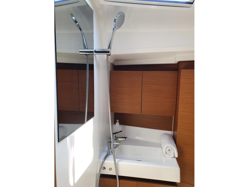 Jeanneau Sun Odyssey 380 2022