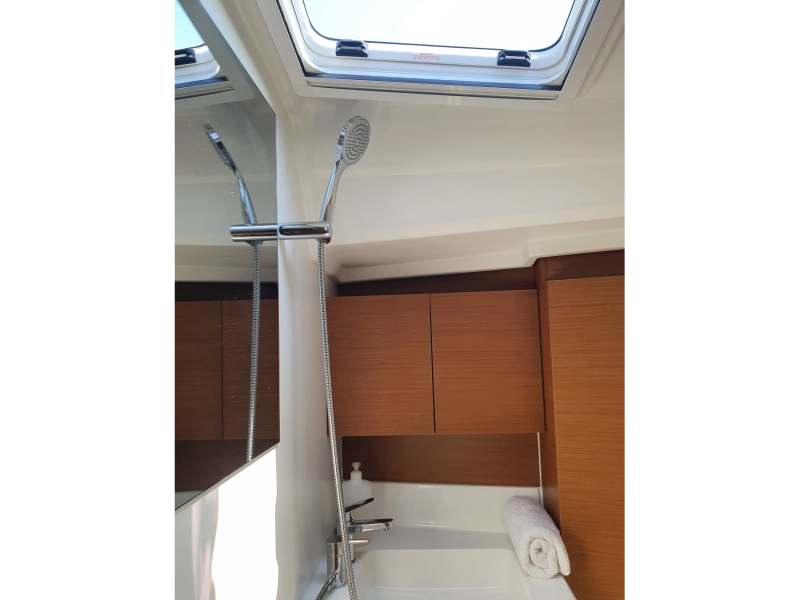 Jeanneau Sun Odyssey 380 2022