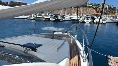 Foto del barco Jeanneau JEANNEAU DB 43 IB 2023