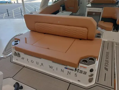 Foto del barco Four Winns FOUR WINNS H 33 2025