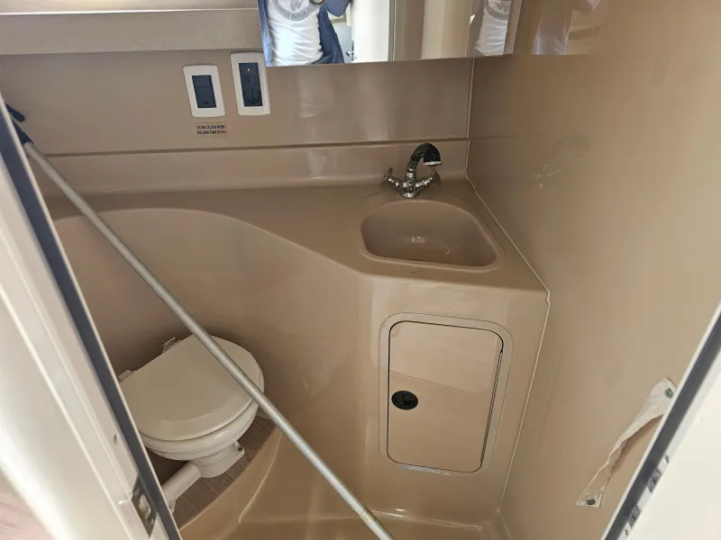 Cruisers Yachts 300 2000