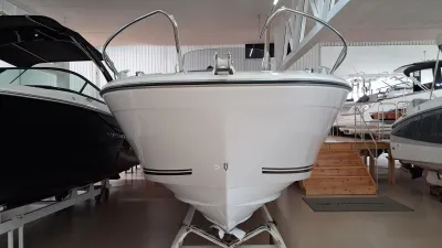 Foto del barco Jeanneau JEANNEAU CAP CAMARAT 6.5 CC SERIE 3 2026