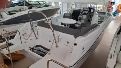 Foto del barco Jeanneau JEANNEAU CAP CAMARAT 6.5 CC SERIE 3 2026