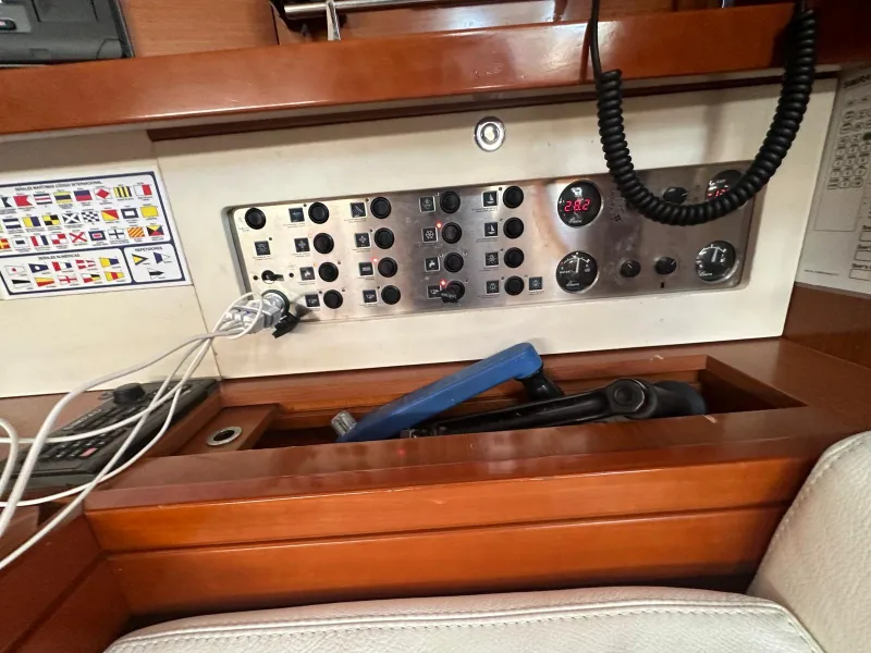 Beneteau Oceanis 58 2012