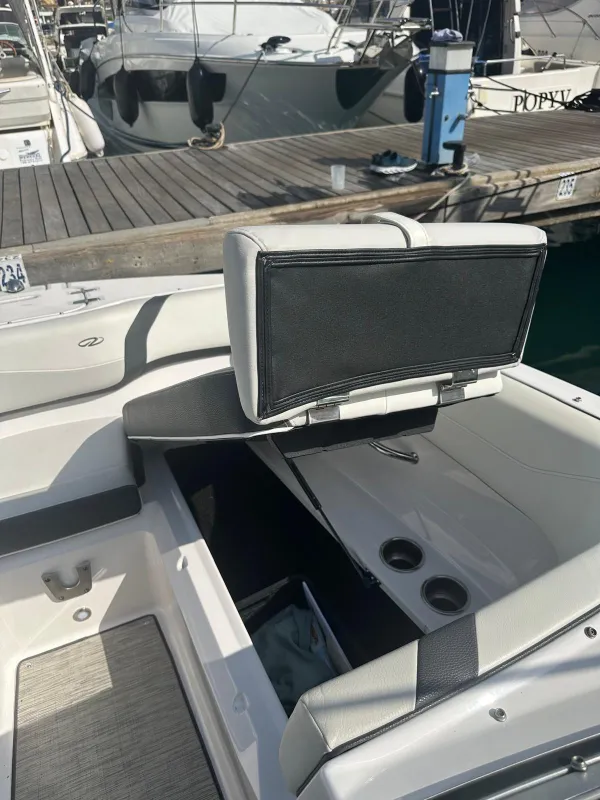 Regal 22 FASTDECK 2016