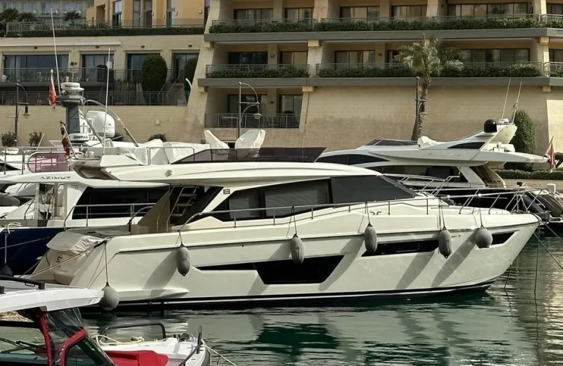 Ferretti Yachts 500 2021