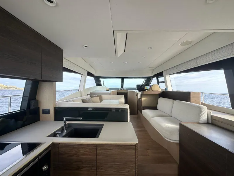 Ferretti Yachts 500 2021