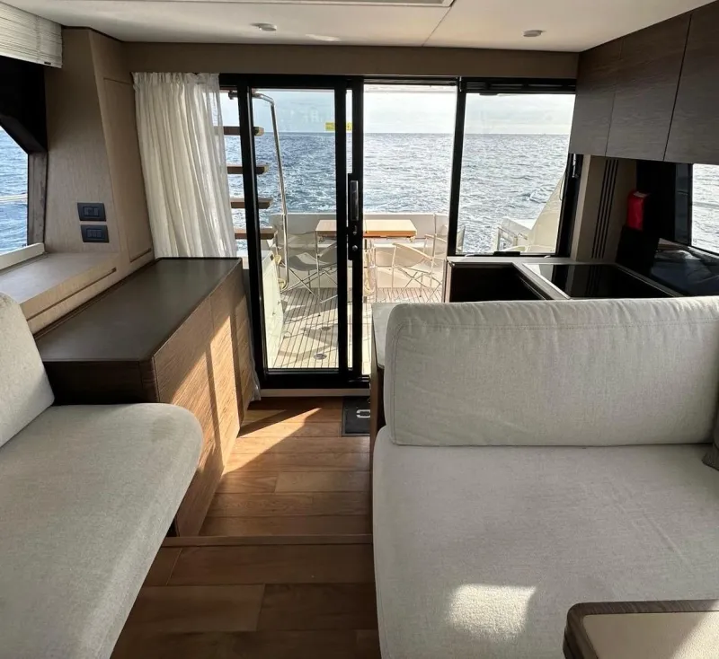 Ferretti Yachts 500 2021