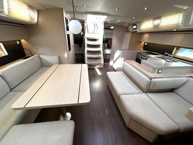 Beneteau Oceanis 51.1 2021