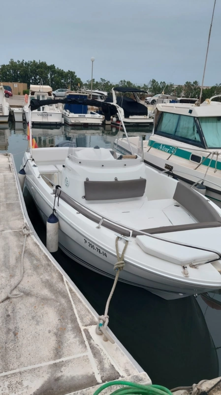Jeanneau Cap Camarat 6.5 CC 2014