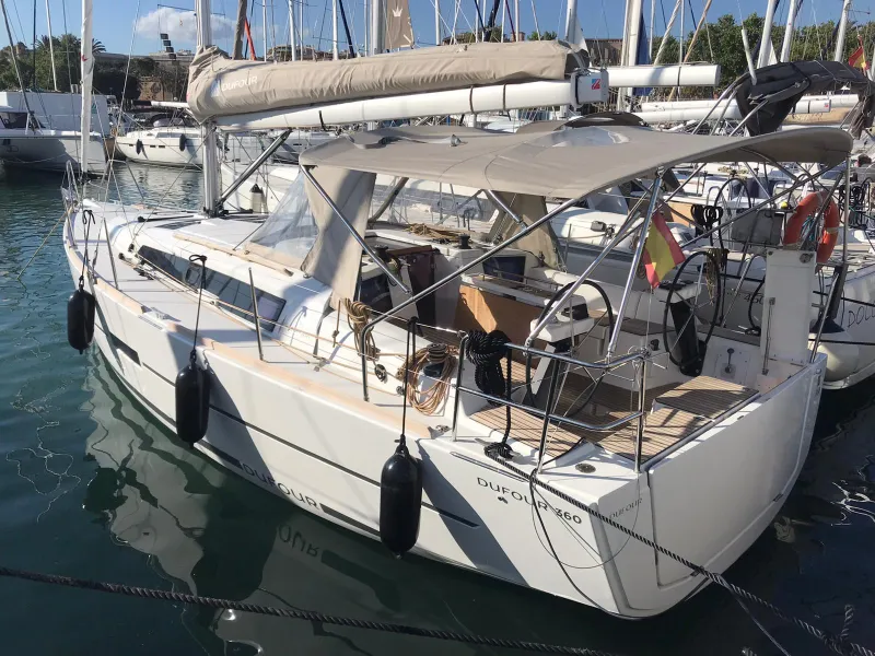 Dufour 360 2021