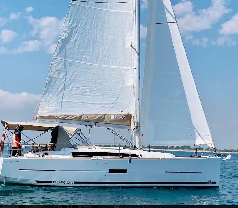 Dufour 360 2021