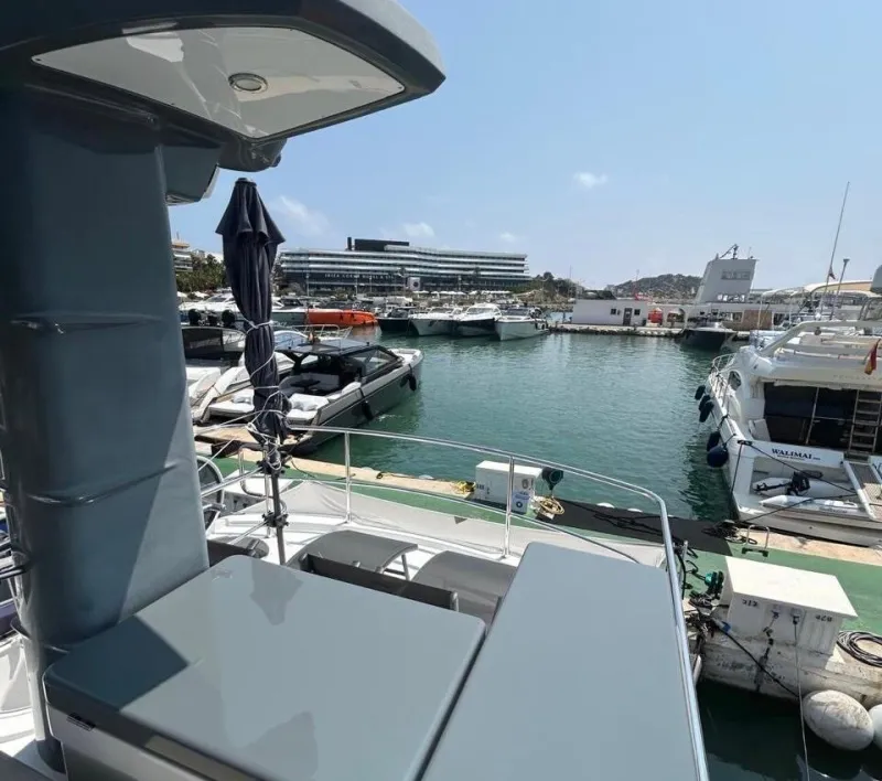 Azimut Magellano 43 2021