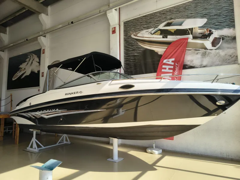 Rinker RINKER CAPTIVA 246 2008