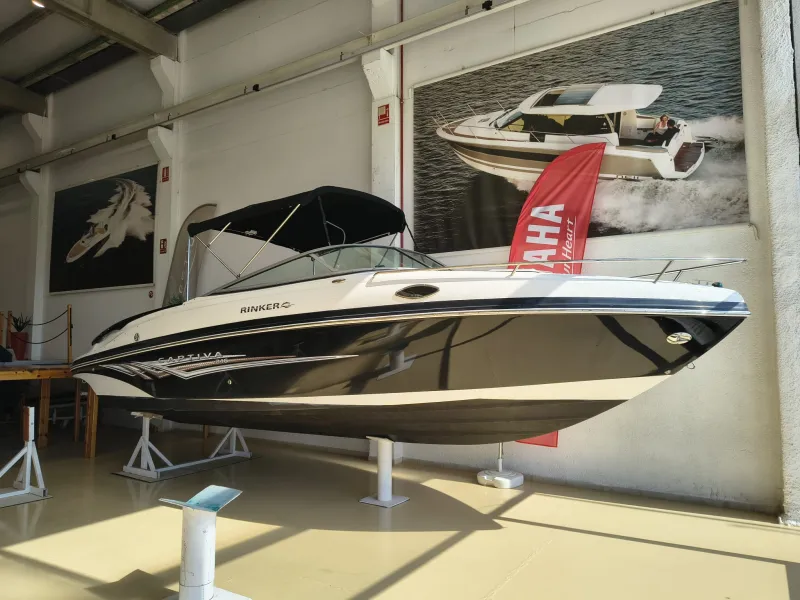 Rinker RINKER CAPTIVA 246 2008