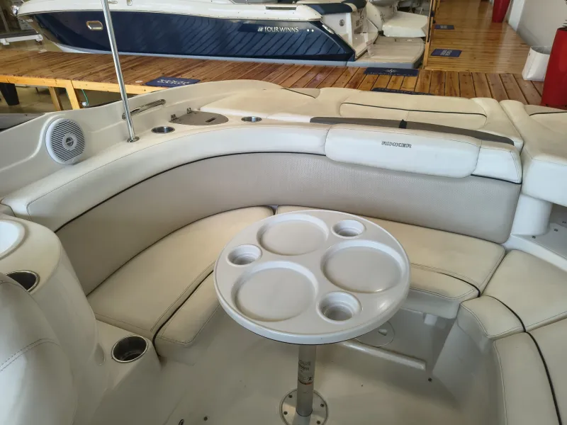 Rinker RINKER CAPTIVA 246 2008