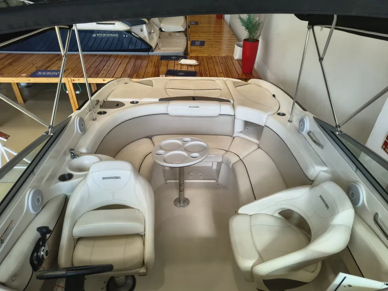 Rinker RINKER CAPTIVA 246 2008