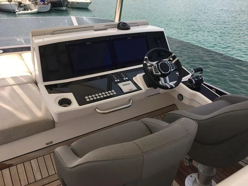 Sunseeker Manhattan 68 2020