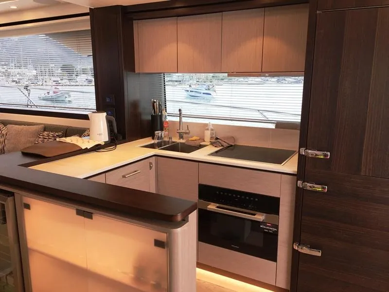Sunseeker Manhattan 68 2020