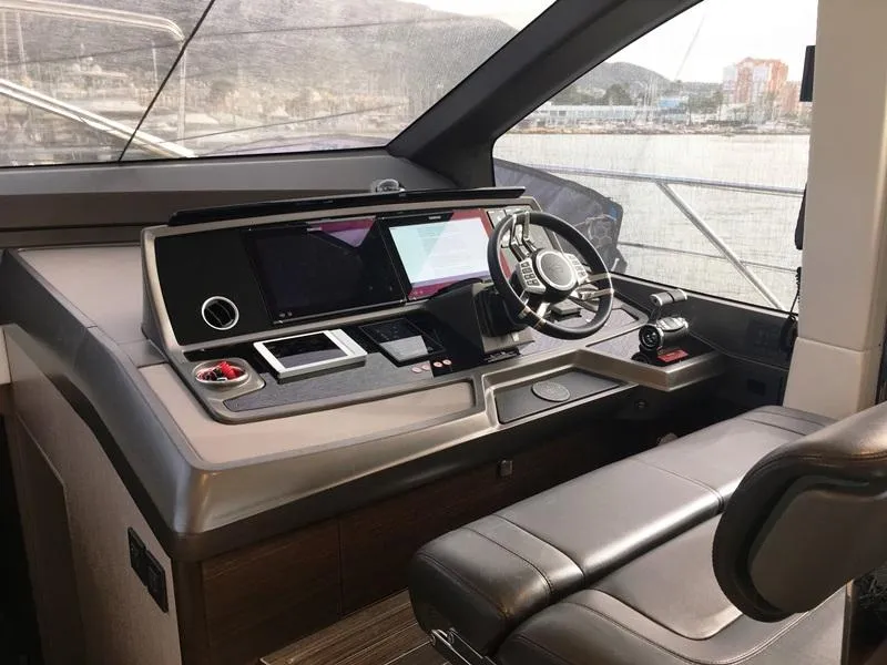 Sunseeker Manhattan 68 2020