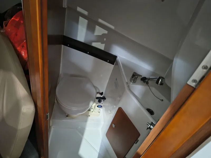 Jeanneau JEANNEAU MARLIN 855 OFFSHORE 2013