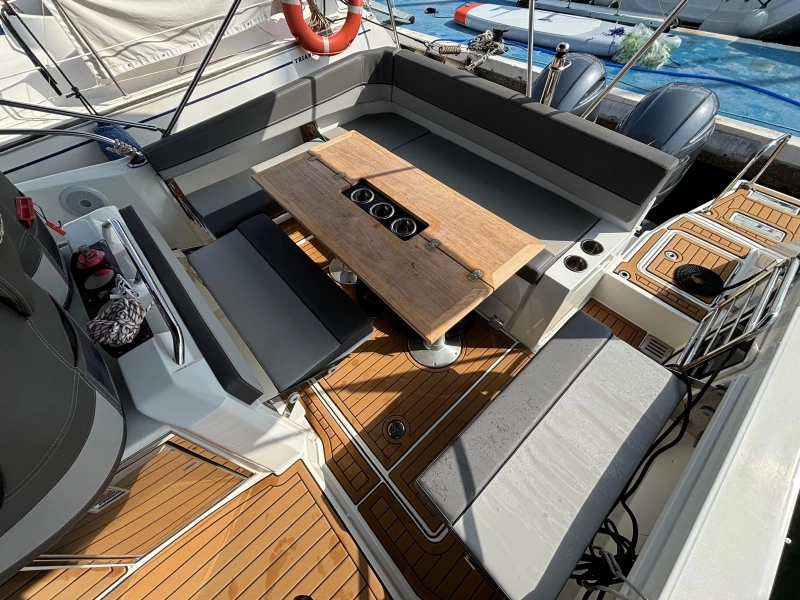 Jeanneau Cap Camarat 9.0 WA 2023