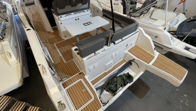 Jeanneau Cap Camarat 9.0 CC 2024