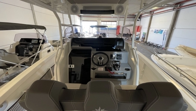 Jeanneau Cap Camarat 9.0 CC 2024