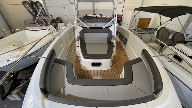 Jeanneau Cap Camarat 9.0 CC 2024