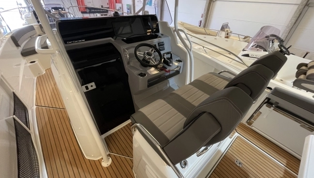 Jeanneau Cap Camarat 9.0 CC 2024
