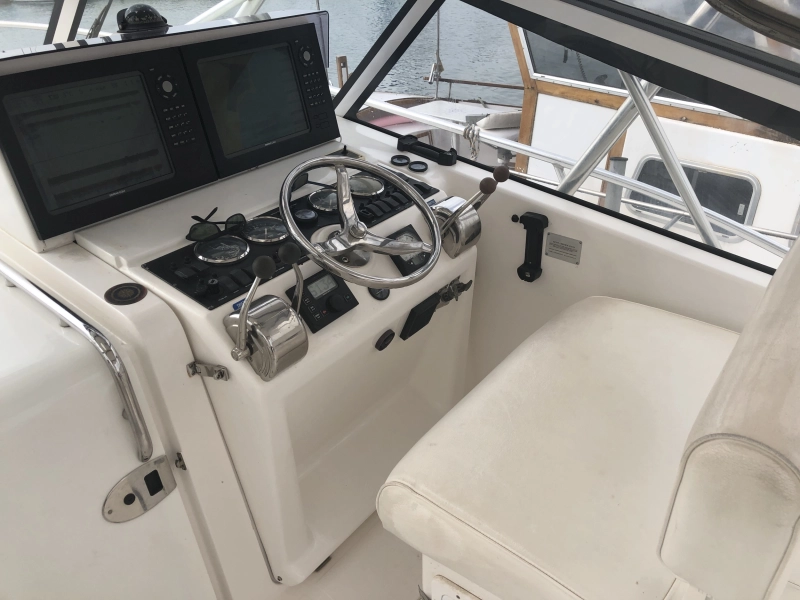 Luhrs 30 open 2004