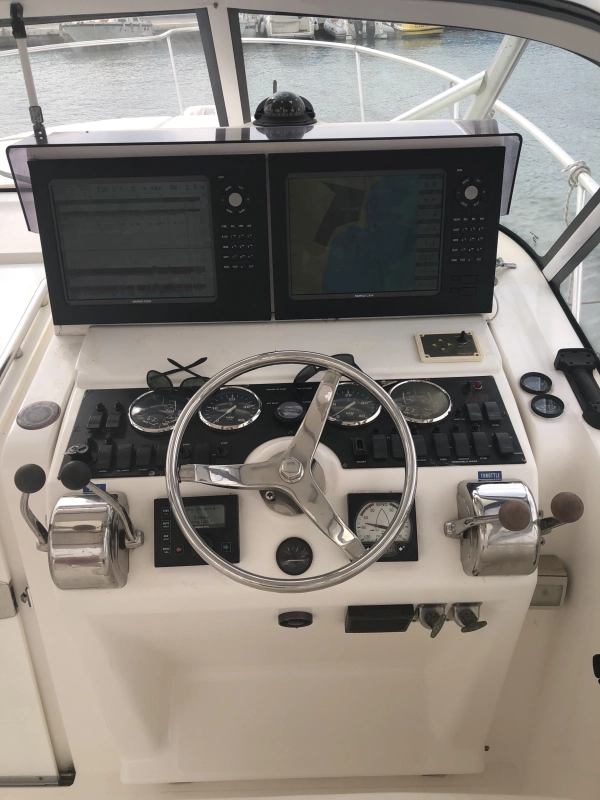 Luhrs 30 open 2004