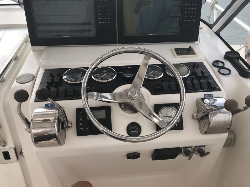 Luhrs 30 open 2004