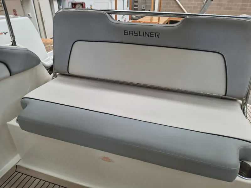 Bayliner BAYLINER CIERA 8 2015