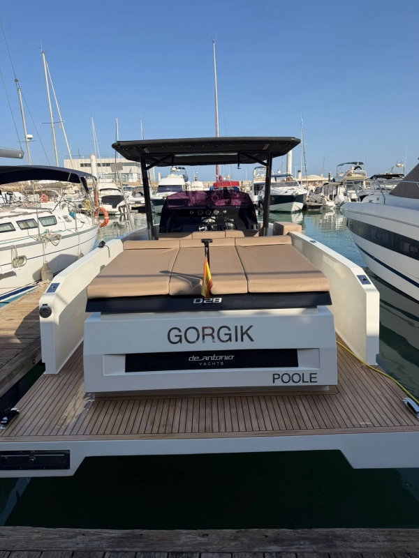 De Antonio Yachts D28 2022