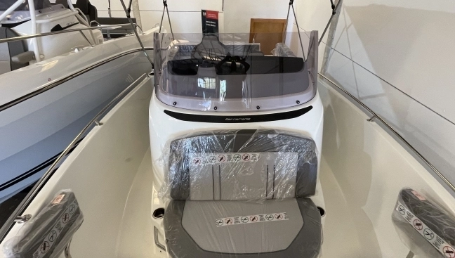 Jeanneau Cap Camarat 7.5 CC S3 2024