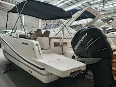 Foto del barco Quicksilver QUICKSILVER ACTIV 755 SUNDECK 2015
