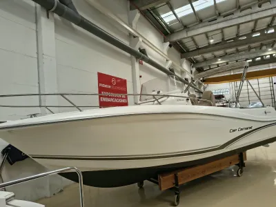 Foto del barco Jeanneau JEANNEAU CAP CAMARAT 7.5 CC 2013