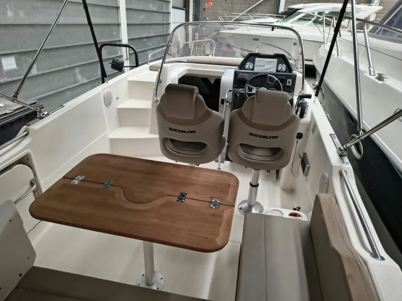 Quicksilver QUICKSILVER ACTIV 755 SUNDECK 2015