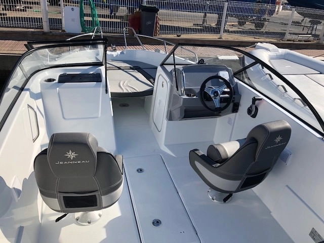 Jeanneau CAP CAMARAT 6.5BR 2019