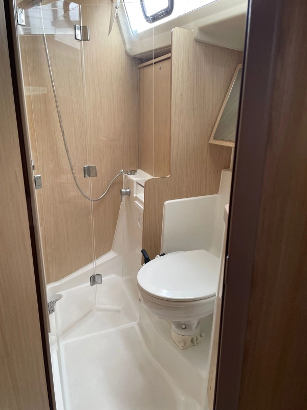Beneteau Oceanis 41.1 2021