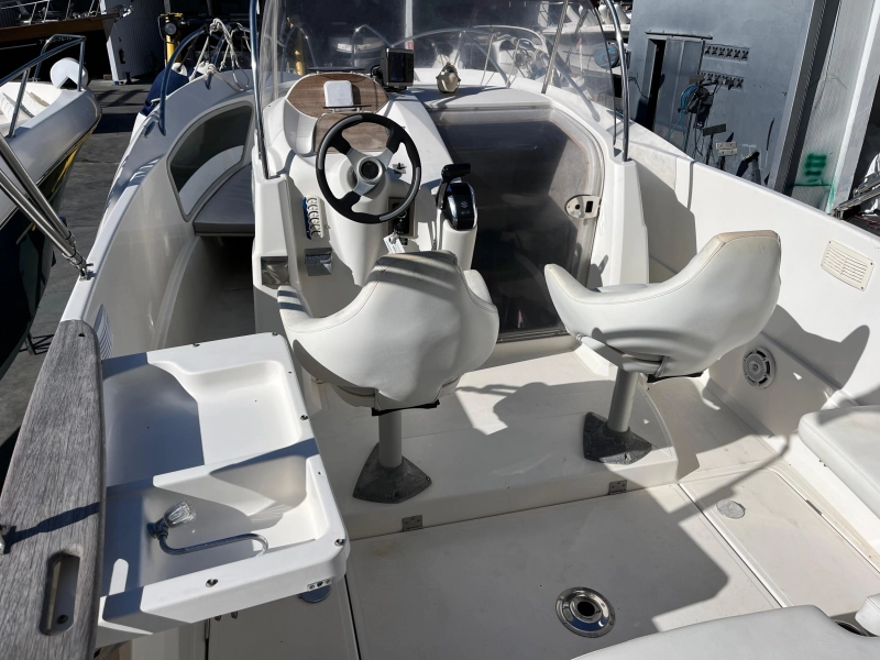 Quicksilver Commander 720 2013