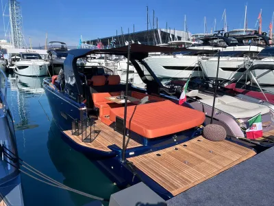 Foto del barco Cranchi CRANCHI A 32 LT 2026