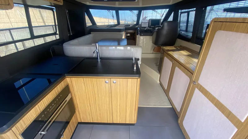 Azimut Magellano 43 2021