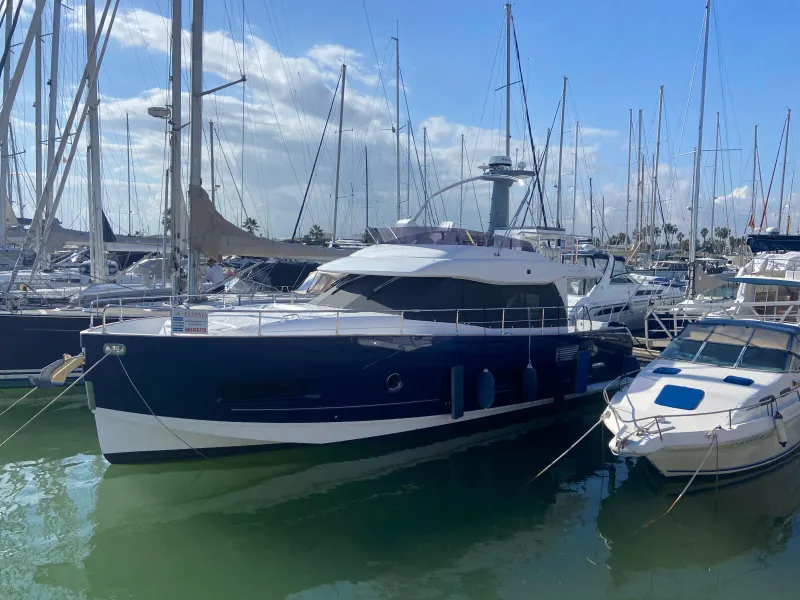 Azimut Magellano 43 2021